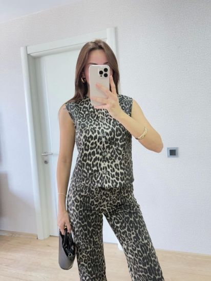 Leopar Desenli Düğmeli Bluzlu Pantolon İkili Takım -Leopar resmi